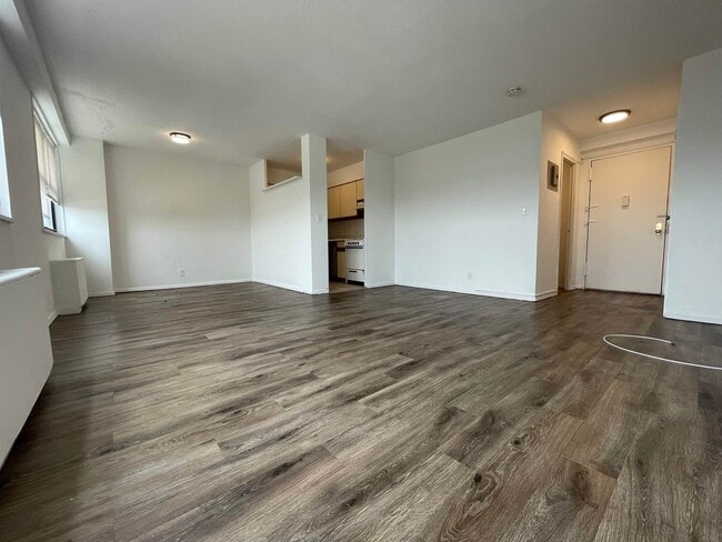 property at 1225 John F. Kennedy Blvd