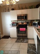 9471 Bradshaw Ln in Tamarac, FL - Building Photo - Building Photo