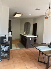 11232 NW 54th Terrace in Doral, FL - Foto de edificio - Building Photo