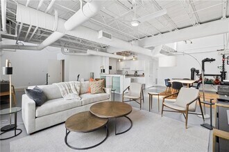 820 DeKalb Ave NE in Atlanta, GA - Building Photo - Building Photo