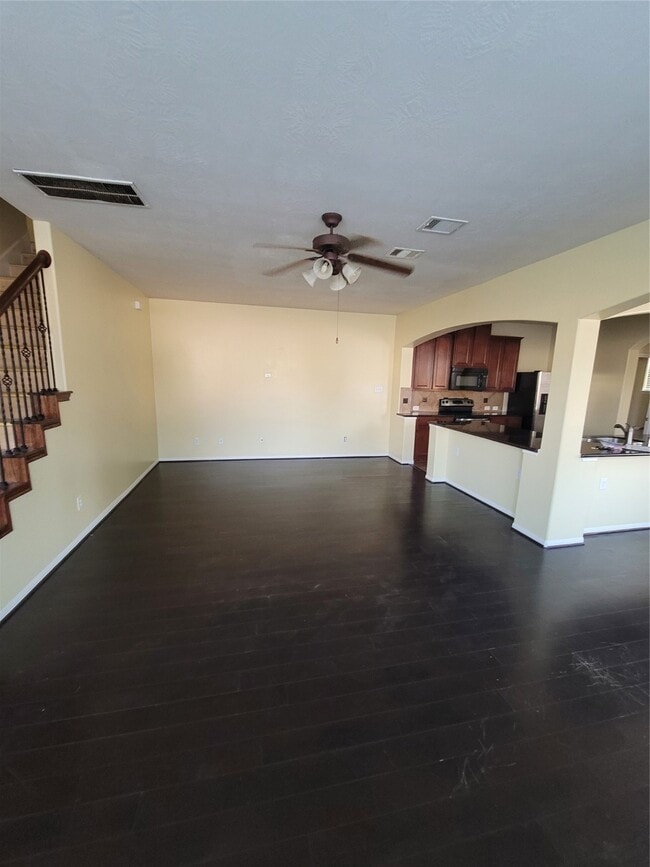 14202 Silver Hollow Ln