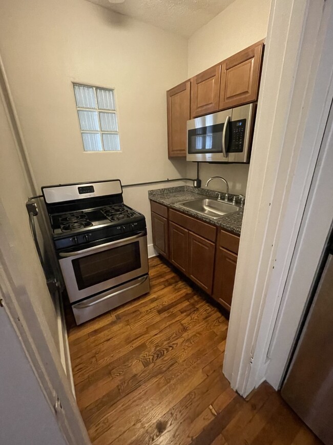 Ingersoll Flats in Des Moines, IA - Building Photo - Building Photo