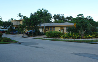 425 NE 15th Ave in Fort Lauderdale, FL - Building Photo - Building Photo