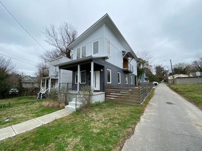 218 Heck St in Raleigh, NC - Building Photo - Building Photo