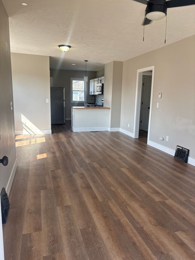 3104 Poe Ave in Cleveland, OH - Building Photo - Building Photo