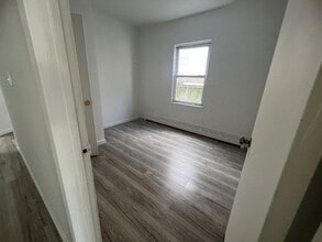 543 Ellsworth Ave, Unit Apt 1 in Bronx, NY - Building Photo - Building Photo