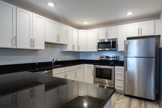 Third and Central Place in Dover, NH - Foto de edificio - Interior Photo