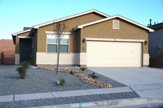 5913 Colfax Pl NE in Rio Rancho, NM - Building Photo - Building Photo