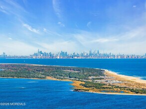 132 Bay Ave in Highlands, NJ - Building Photo - Building Photo