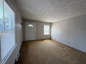 1765 S Fairview Ave in Decatur, IL - Building Photo - Building Photo