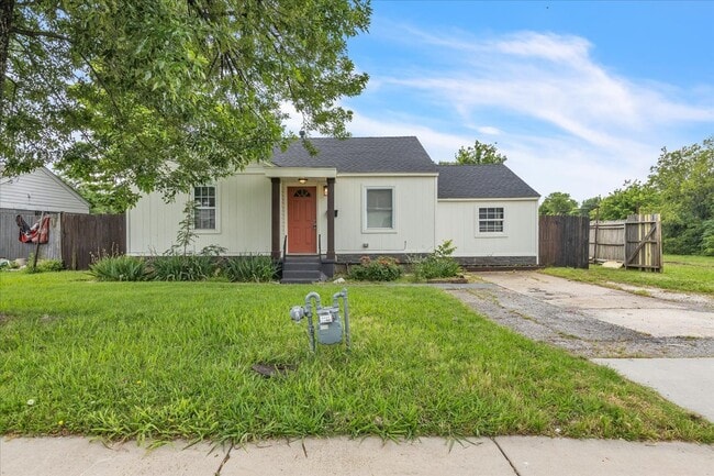 property at 1536 SW 52nd St