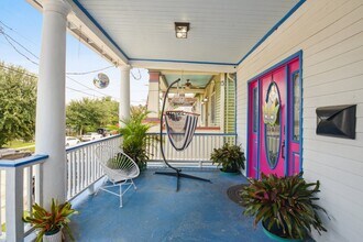 3230 Palmyra St in New Orleans, LA - Foto de edificio - Building Photo