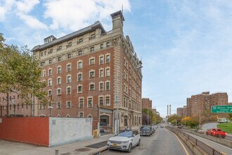 The China Mansion Coop in Brooklyn, NY - Building Photo - Building Photo