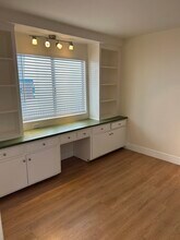 1137 12th St, Unit #9.    2 bedroom plus den in Santa Monica, CA - Building Photo - Building Photo