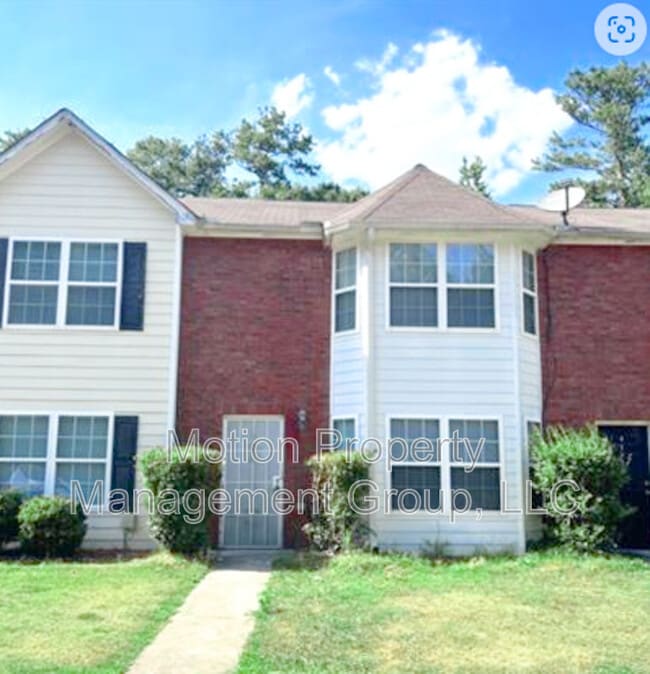 property at 5556 Pineridge Ct