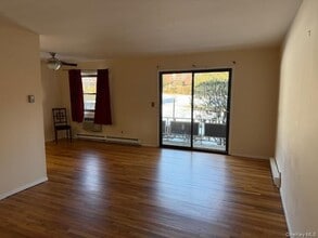 5 Germonds Village in Bardonia, NY - Building Photo - Building Photo