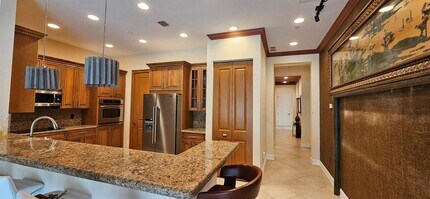 16117 Emerald Estates Dr in Weston, FL - Building Photo - Building Photo