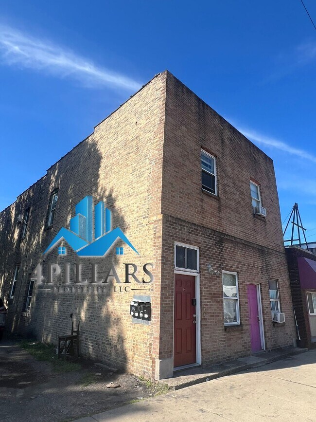 803 E Chicago Ave-Unit -1R in East Chicago, IN - Foto de edificio - Building Photo