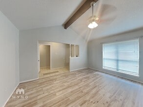 303 N Eastern St in Keene, TX - Building Photo - Building Photo