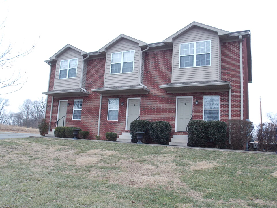 180 Coachman Ct in Bowling Green, KY - Building Photo