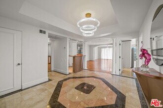 1210 Kings Rd in West Hollywood, CA - Building Photo - Building Photo