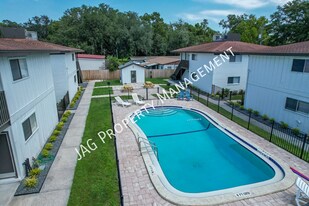 1426 Berrier St in Orange Park, FL - Building Photo