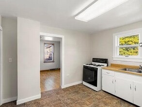 1726 Iowa St in Oshkosh, WI - Building Photo - Building Photo