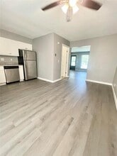 36 Kinney Dr in Belleville, IL - Building Photo - Building Photo