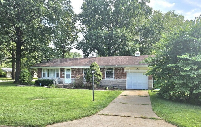 1130 Forest Home Dr in St. Louis, MO - Building Photo - Building Photo