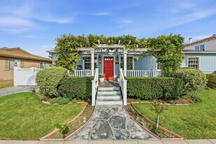 3421 Buena Vista St in San Diego, CA - Building Photo