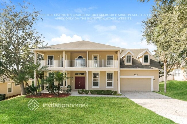 property at 13543 Via Roma Cir