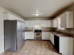 403 Wooded Valley Ct in La Vergne, TN - Foto de edificio - Building Photo