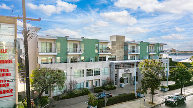 T Lofts in Los Angeles, CA - Building Photo - Building Photo