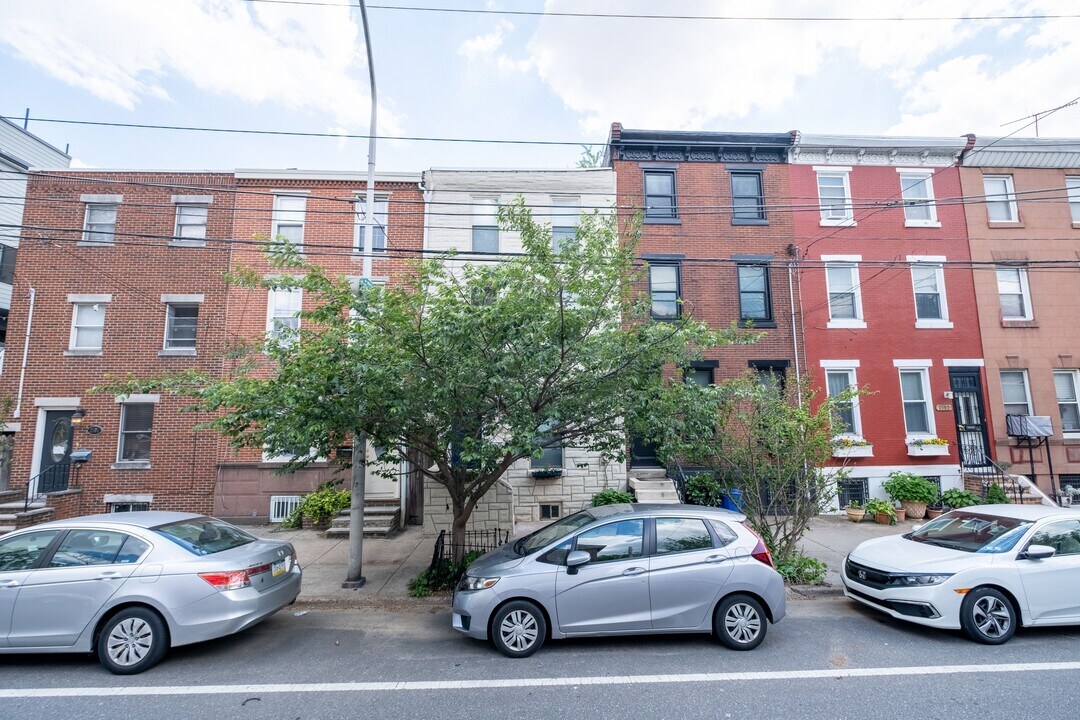2508 Christian St in Philadelphia, PA - Foto de edificio
