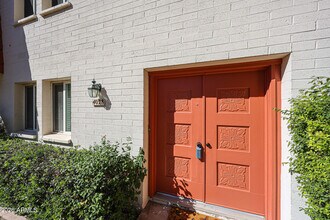 4028 N Granite Reef Rd in Scottsdale, AZ - Building Photo - Building Photo