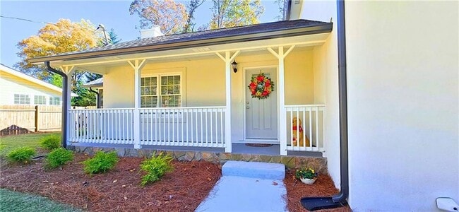 2826 Whippoorwill Cir NW in Duluth, GA - Foto de edificio - Building Photo