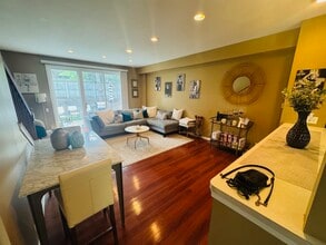 2536 Carrolwood Rd in Naperville, IL - Building Photo - Building Photo