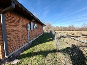 9712 Springdale Rd in Austin, TX - Building Photo - Building Photo