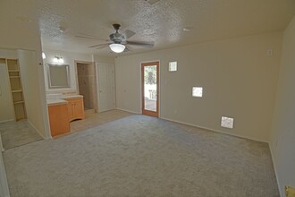 1307 Douglas MacArthur Rd NW in Albuquerque, NM - Building Photo - Building Photo