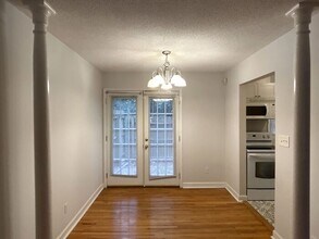 926 Hollywood St in Charlotte, NC - Foto de edificio - Building Photo