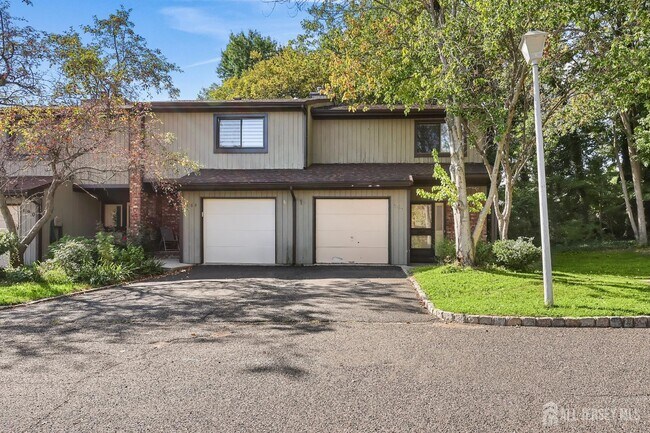 188 Heywood Ct