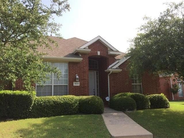 5820 Chatham Ln