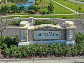 10701 Laurel Vista Way in Tampa, FL - Building Photo - Building Photo