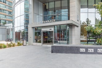 83 Fort York Blvd in Toronto, ON - Building Photo - Building Photo