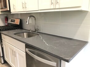 663 Locust St, Unit 5D in Mount Vernon, NY - Foto de edificio - Building Photo