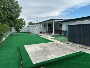 11351 SW 40th Terrace in Miami, FL - Building Photo - Building Photo