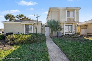 1021 Abada Ct NE in Palm Bay, FL - Building Photo