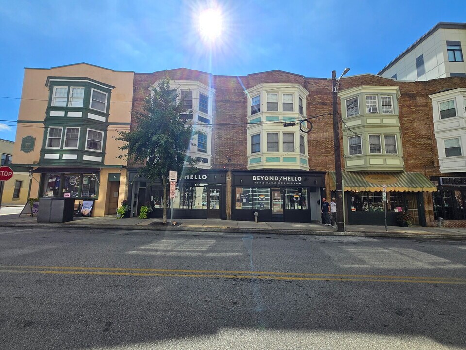 35 Cricket Ave, Unit 3 in Ardmore, PA - Building Photo