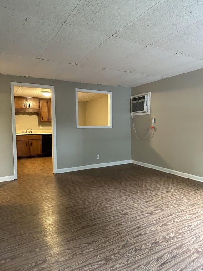 83 Lawn St in Clarksville, TN - Building Photo - Building Photo