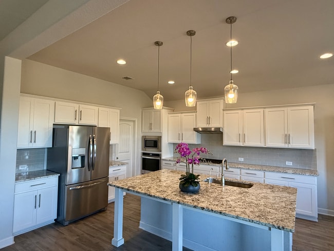 property at 21922 Valencia Rose
